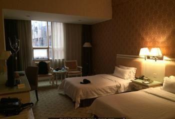 New Plum Garden Seasons Hotel - Shenzhen Zhucun  Екстер'єр фото